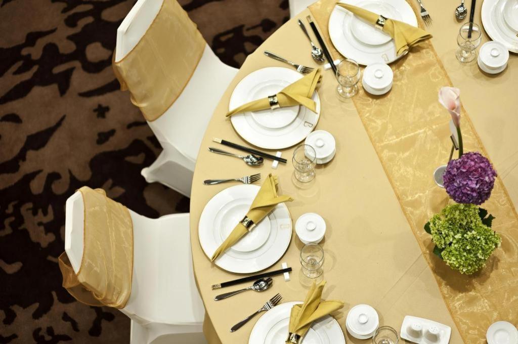 Bumi Segah Hotel Tanjung Redep Екстер'єр фото