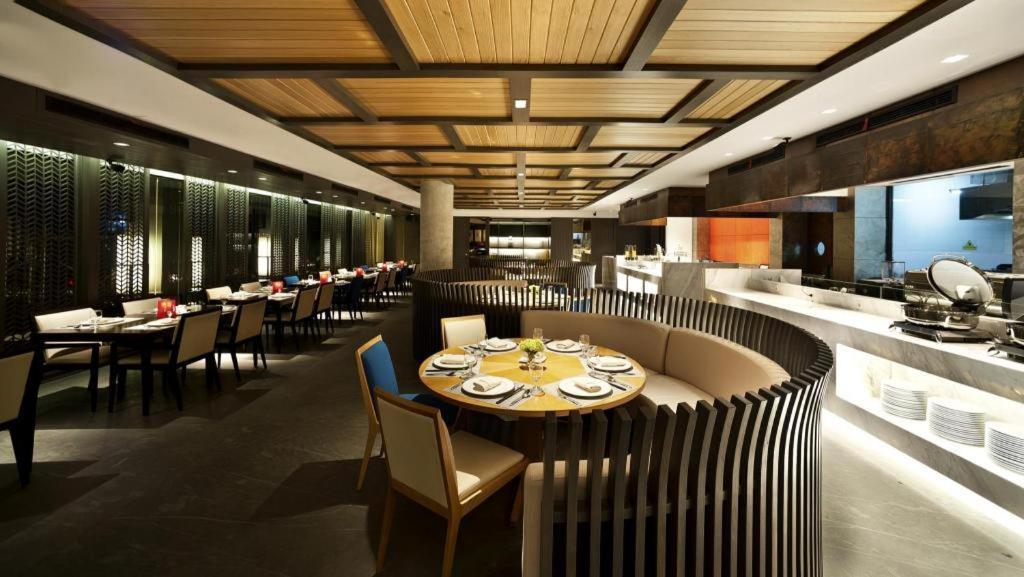 Bumi Segah Hotel Tanjung Redep Екстер'єр фото